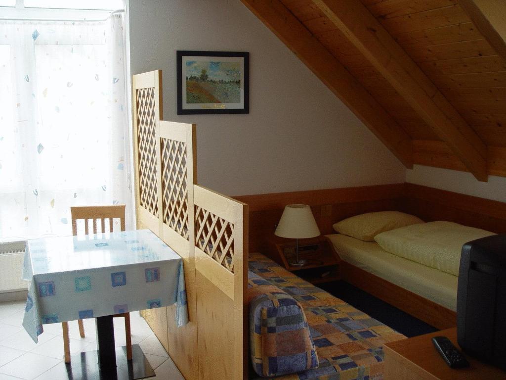 Gasthof Zur Sonne Stuttgart Room photo